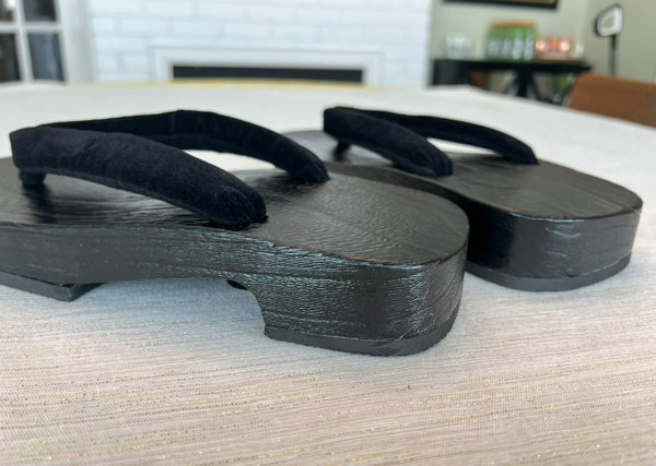 Japanese Men's Geta Sandals – Black Wooden Clogs with Velvet Straps, Size US Men's 9