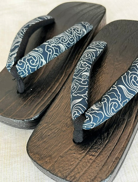 Japanese Men's Wooden Geta Sandals, Traditional with Navy Wave Pattern, Size US10