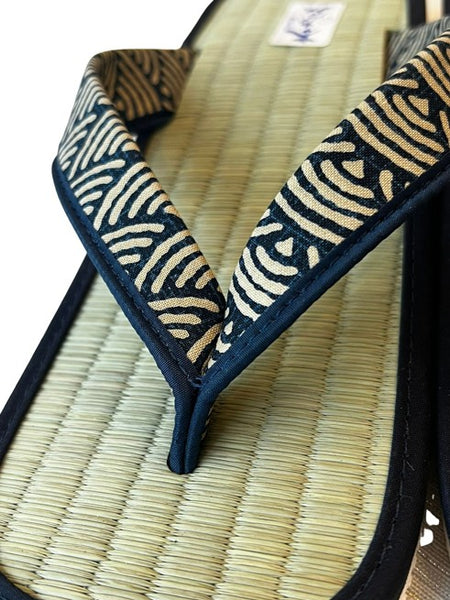 Japanese Men’s Setta Sandals – Tatami Igusa Rush Sandals with Indigo Seigaiha Wave Straps, Size XL