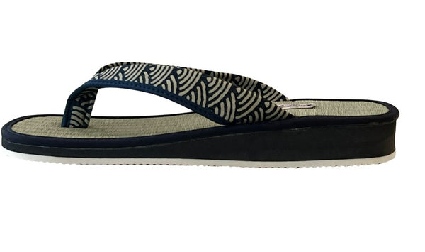 Japanese Men’s Setta Sandals – Tatami Igusa Rush Sandals with Indigo Seigaiha Wave Straps, Size XL