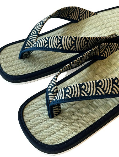 Japanese Men’s Setta Sandals – Tatami Igusa Rush Sandals with Indigo Seigaiha Wave Straps, Size XL