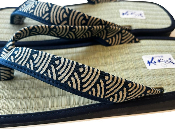 Japanese Men’s Setta Sandals – Tatami Igusa Rush Sandals with Indigo Seigaiha Wave Straps, Size XL