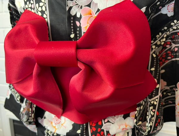 Japanese Yukata & Pre-tied Obi Set – Black Floral Print with Red Satin Bow Obi