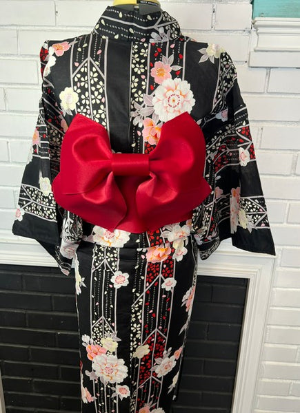 Japanese Yukata & Pre-tied Obi Set – Black Floral Print with Red Satin Bow Obi