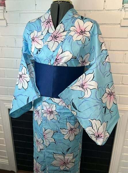 Japanese Yukata and Hanhaba Obi Set -  Sky Blue Lily Floral with Navy & Mint Reversible Obi