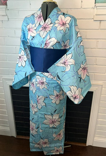 Japanese Yukata and Hanhaba Obi Set -  Sky Blue Lily Floral with Navy & Mint Reversible Obi