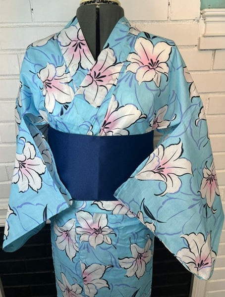 Japanese Yukata and Hanhaba Obi Set -  Sky Blue Lily Floral with Navy & Mint Reversible Obi