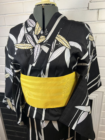 YUKATA, Black with Geometric Leaf Motif, Size: M-L / Japanese Traditional Women's Yukata