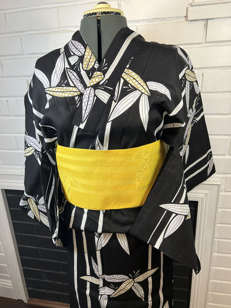 YUKATA, Black with Geometric Leaf Motif, Size: M-L / Japanese Traditional Women's Yukata