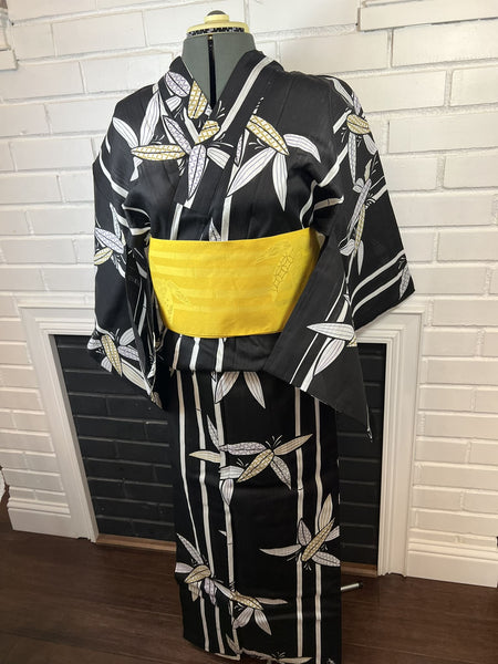 YUKATA, Black with Geometric Leaf Motif, Size: M-L / Japanese Traditional Women's Yukata