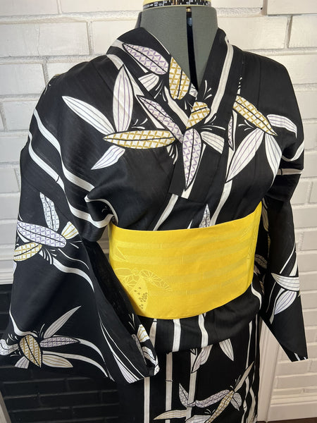 YUKATA, Black with Geometric Leaf Motif, Size: M-L / Japanese Traditional Women's Yukata