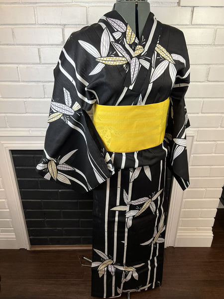 YUKATA, Black with Geometric Leaf Motif, Size: M-L / Japanese Traditional Women's Yukata