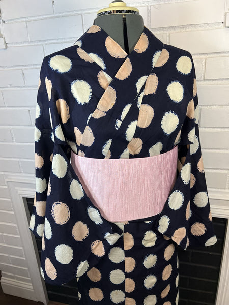Japanese Vintage YUKATA, Size S, Navy Blue with Pastel Polka Dot Shibori / Traditional Women's Yukata