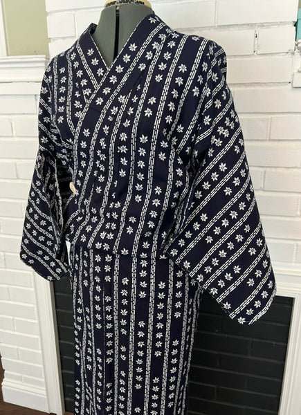Vintage Japanese Yukata – Deep Navy with White Floral Stripe Pattern