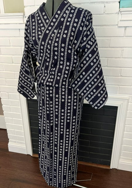 Vintage Japanese Yukata – Deep Navy with White Floral Stripe Pattern