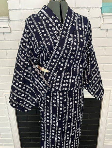 Vintage Japanese Yukata – Deep Navy with White Floral Stripe Pattern