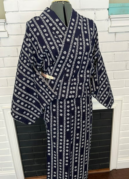 Vintage Japanese Yukata – Deep Navy with White Floral Stripe Pattern