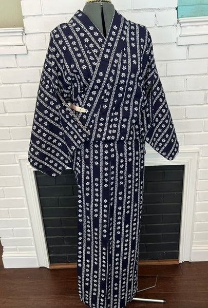 Vintage Japanese Yukata – Deep Navy with White Floral Stripe Pattern