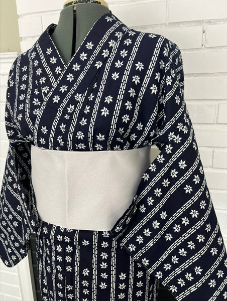 Vintage Japanese Yukata – Deep Navy with White Floral Stripe Pattern