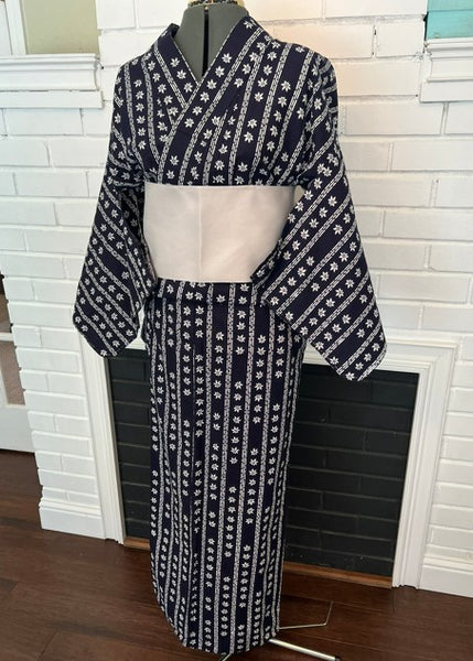 Vintage Japanese Yukata – Deep Navy with White Floral Stripe Pattern