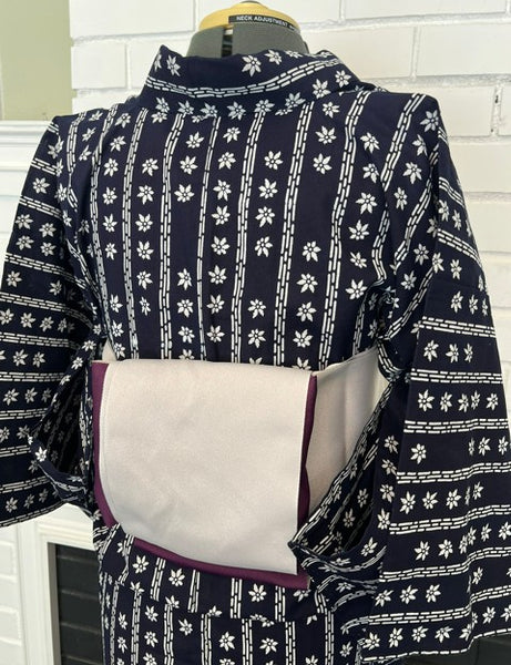 Vintage Japanese Yukata – Deep Navy with White Floral Stripe Pattern