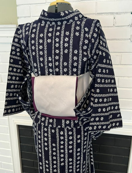 Vintage Japanese Yukata – Deep Navy with White Floral Stripe Pattern