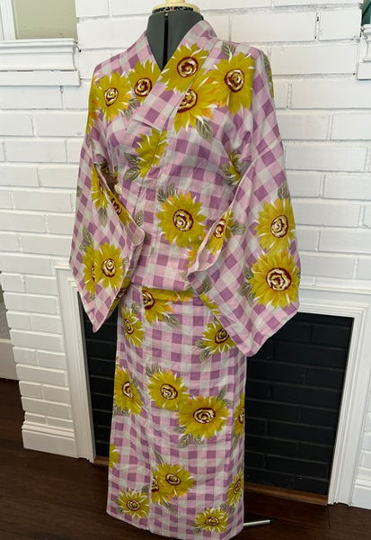 Japanese Vintage Yukata – Sunflower Print on Pink Gingham Check, Women's Cotton Kimono