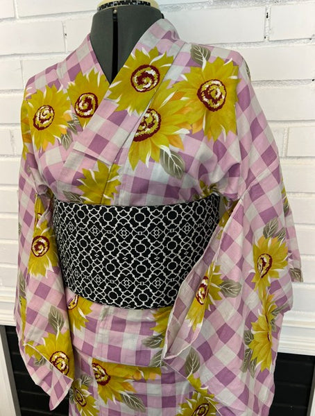 Japanese Vintage Yukata – Sunflower Print on Pink Gingham Check, Women's Cotton Kimono