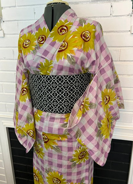 Japanese Vintage Yukata – Sunflower Print on Pink Gingham Check, Women's Cotton Kimono