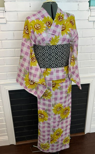 Japanese Vintage Yukata – Sunflower Print on Pink Gingham Check, Women's Cotton Kimono