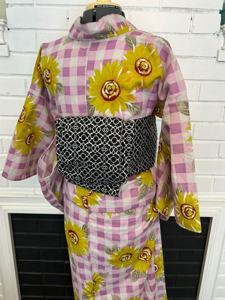 Japanese Vintage Yukata – Sunflower Print on Pink Gingham Check, Women's Cotton Kimono