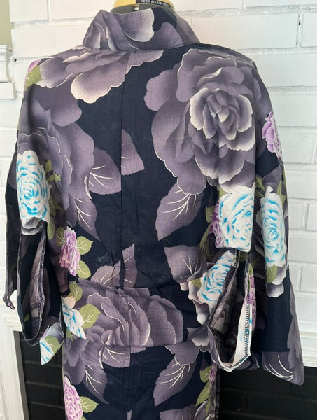 Japanese Vintage Yukata – Large Rose Print on Gray, Women's Cotton Kimono