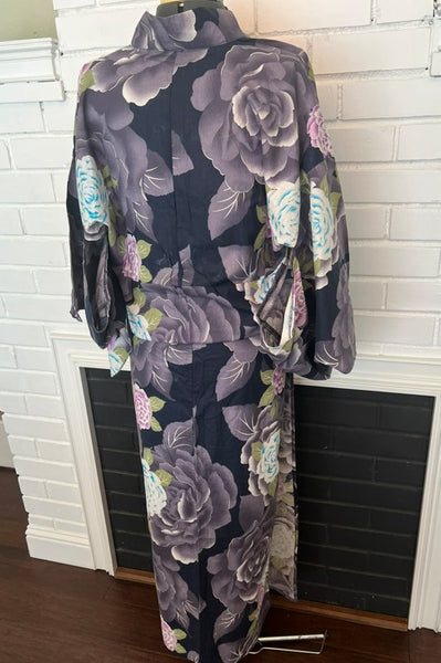 Japanese Vintage Yukata – Large Rose Print on Gray, Women's Cotton Kimono