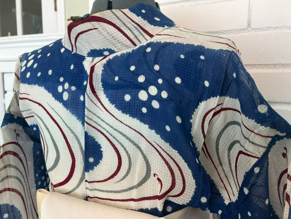 Japanese Vintage Yukata – Blue & White Swirl Wave Print, Petite Size Cotton Kimono, Hand-Sewn