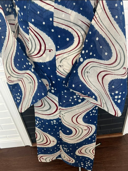 Japanese Vintage Yukata – Blue & White Swirl Wave Print, Petite Size Cotton Kimono, Hand-Sewn