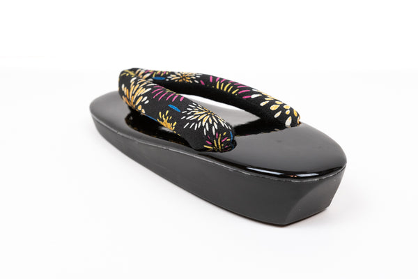 Black Hanabi Zori Sandals